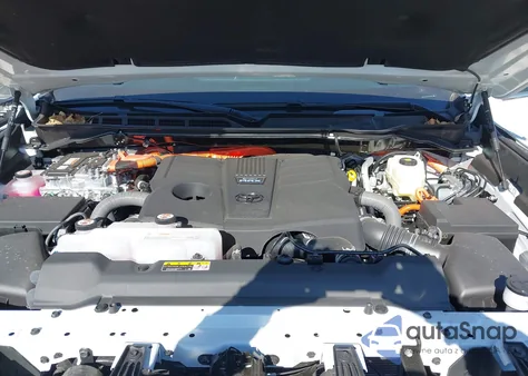 2026 Toyota Tundra Hybrid 1794 Edition Crewmax 5.5' Bed z USA, uszkodzony, nr VIN 5TFMC5DB2TX114210